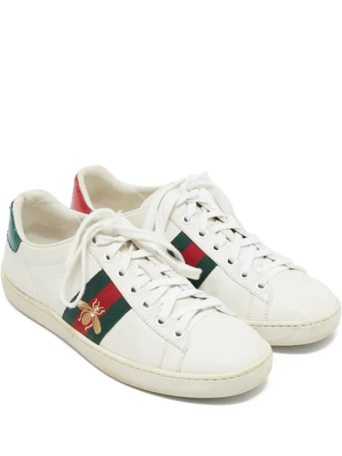 Gucci Pre-Owned tenis con abeja bordada