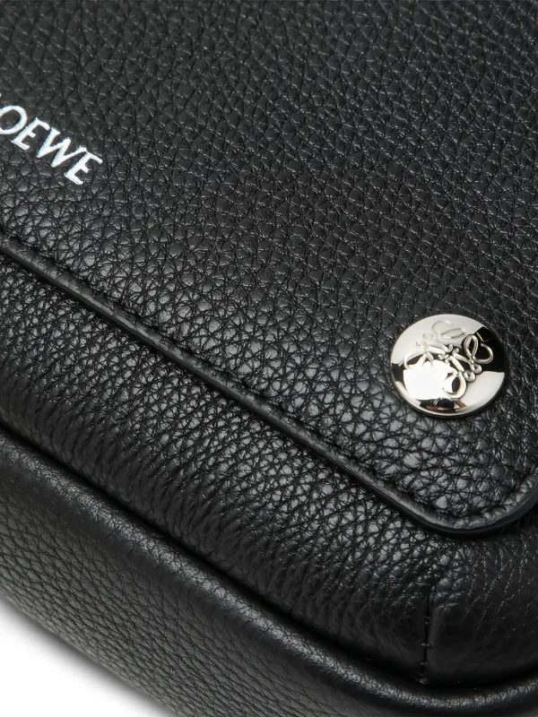 LOEWE レザーメッセンジャーバッグ | ブラック | FARFETCH JP