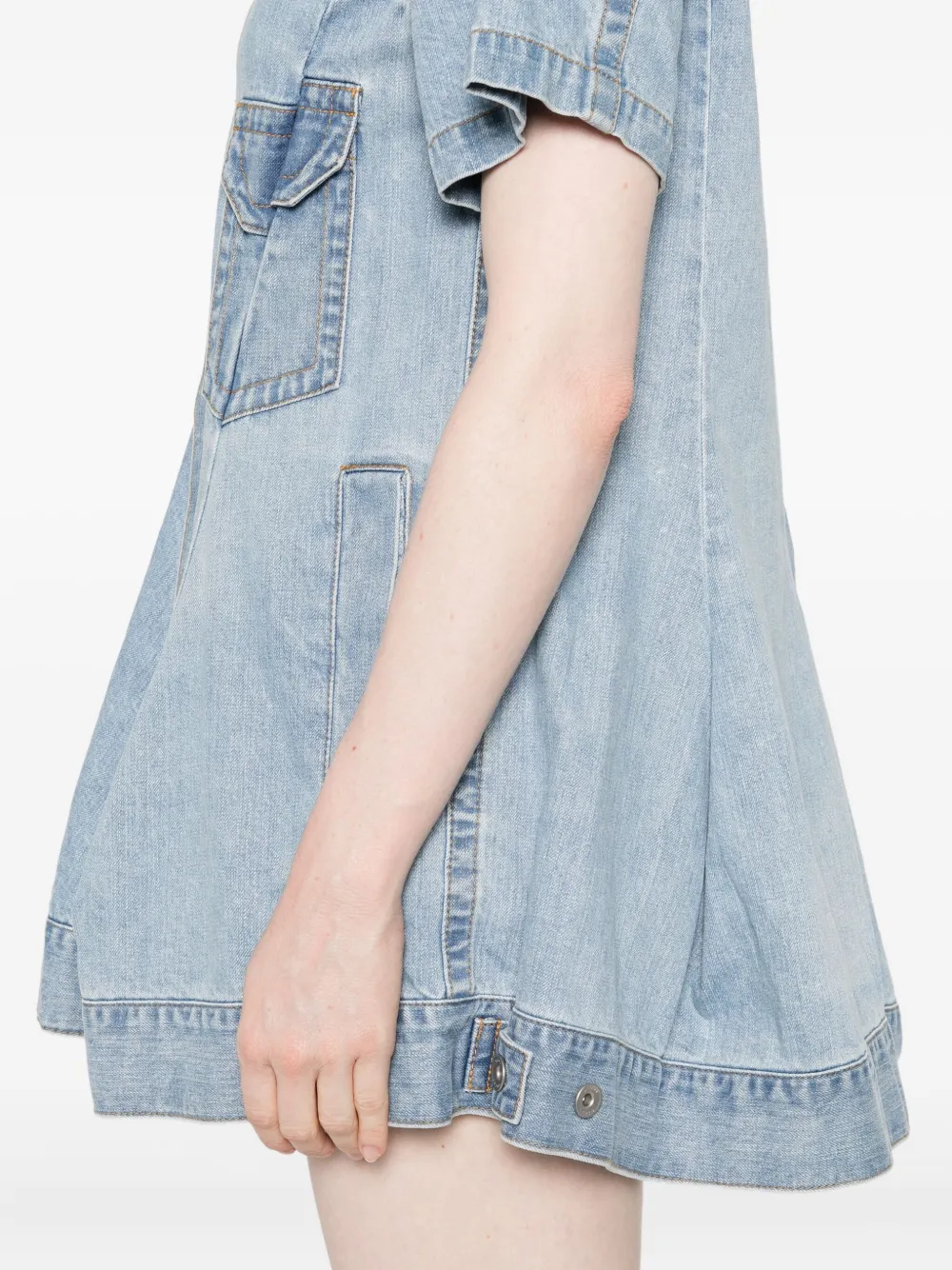 sacai Denim blousejurk met plooien Blauw