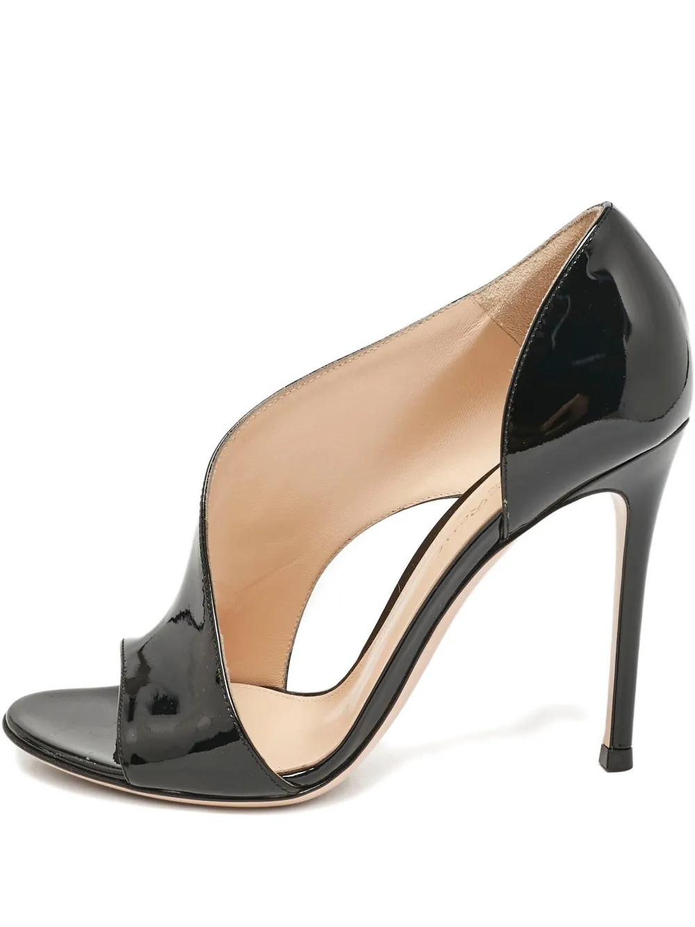 Click to view more detailed imagery on our partner's website Pre-owned Gianvito Rossi 105mm Patent-leather Sandals In Black