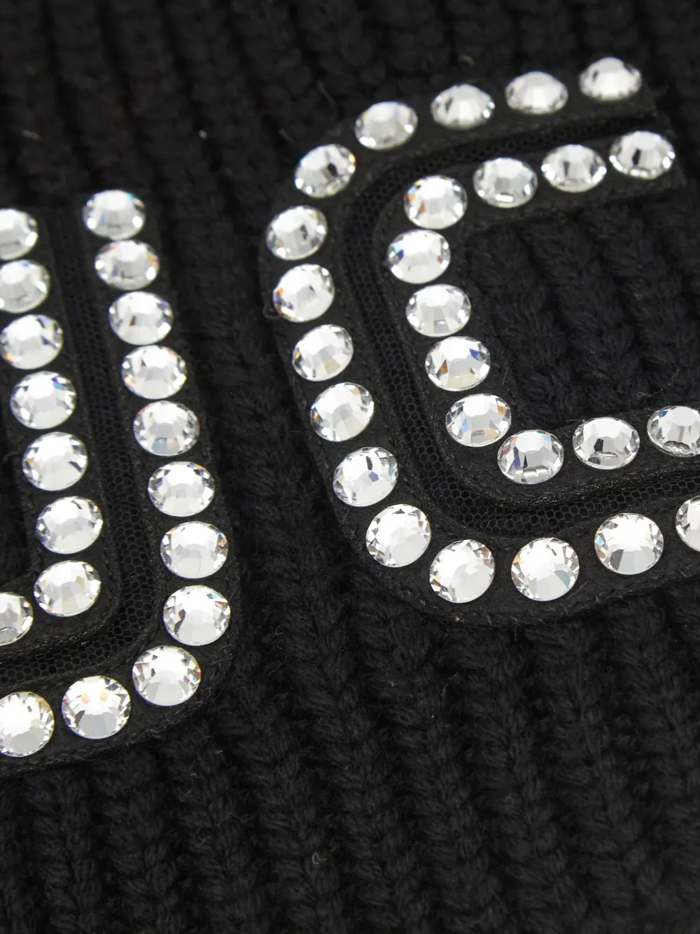 Pre-owned Gucci Guccy Crystal-embellished Beanie In Black