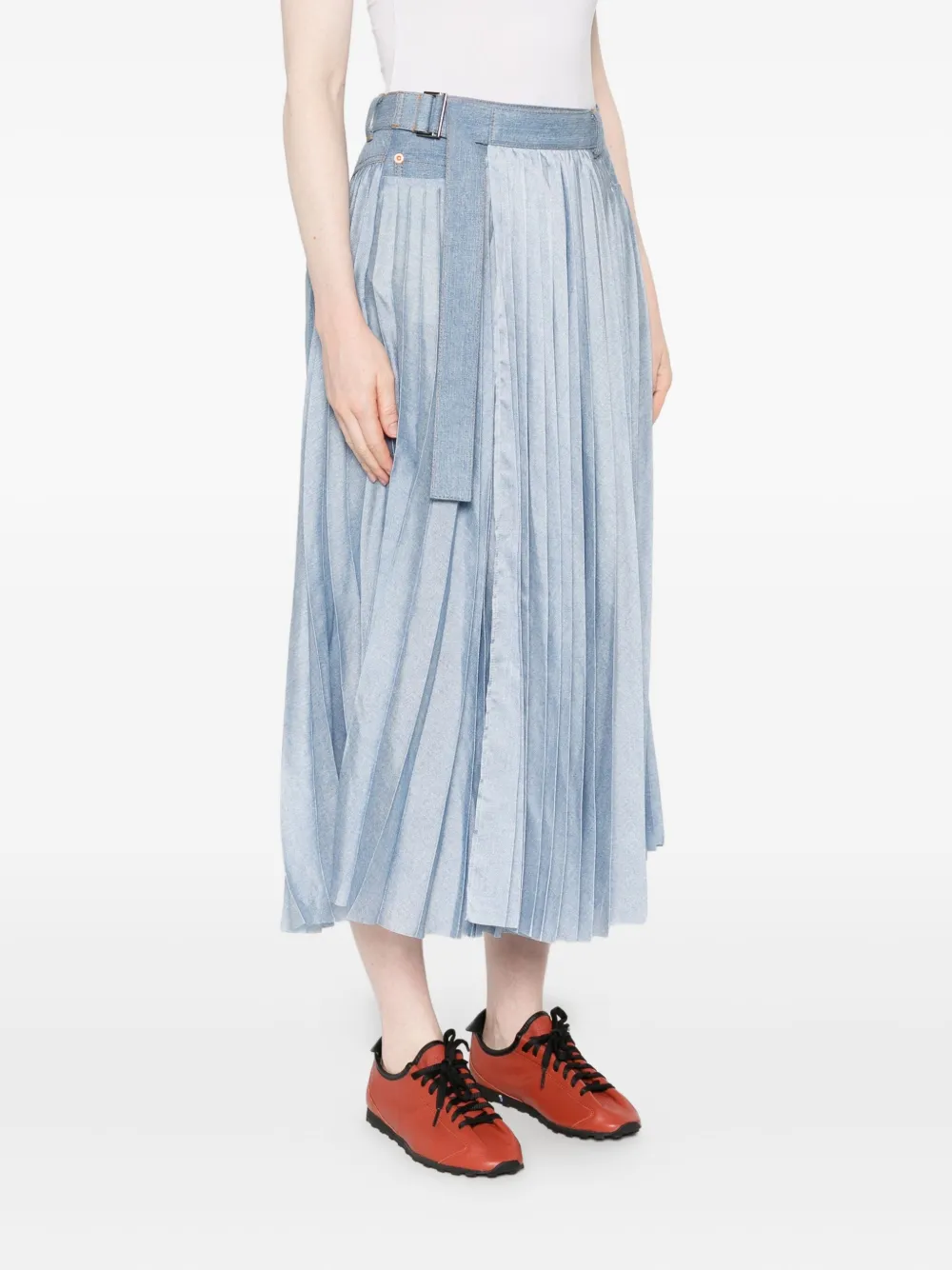 sacai Geplooide denim midi-rok met ceintuur Blauw
