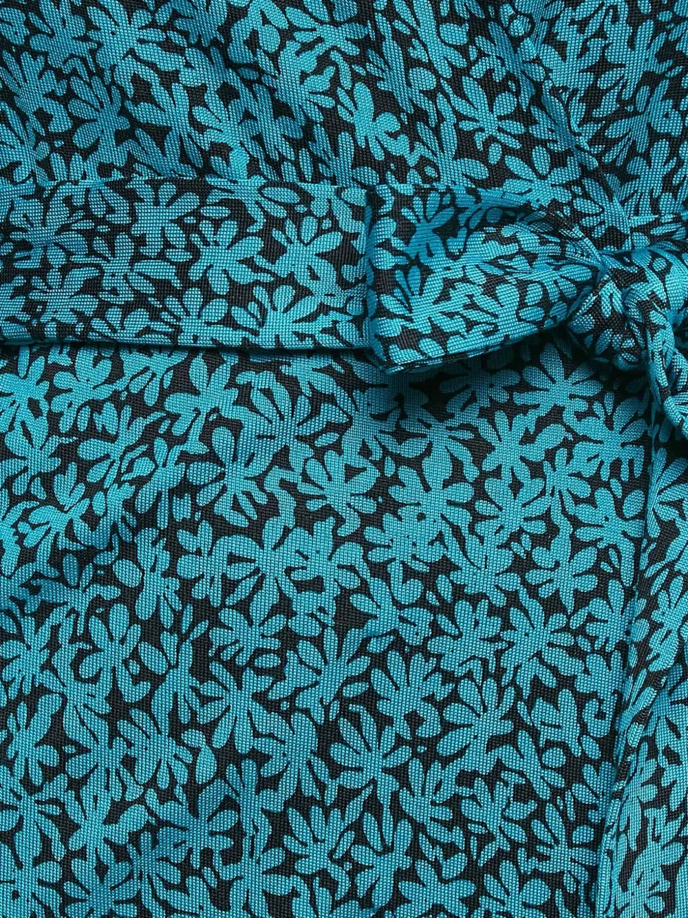 Pre-owned Diane Von Furstenberg Vintage Floral-print Wrap Dress In Blue