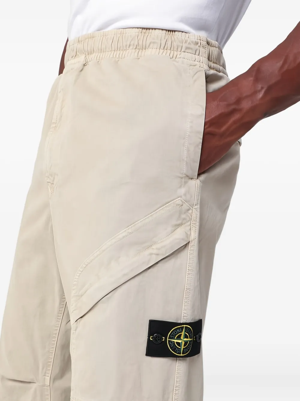 Stone Island Broek met Compass-logopatch V019A