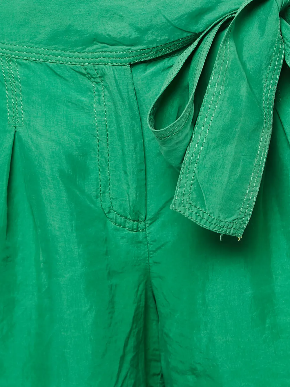 Pre-owned Diane Von Furstenberg Vintage Silk Pleated Shorts In Green