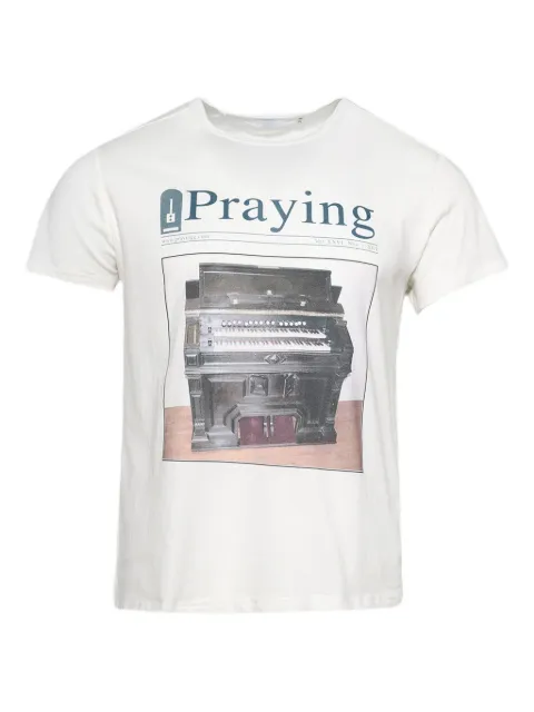 Praying Organ T-shirt