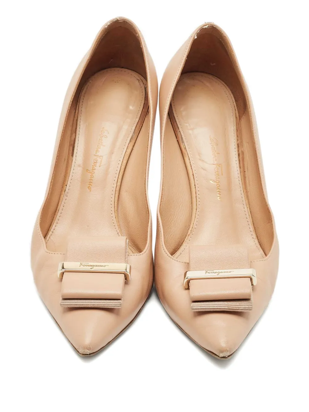 Pre-owned Ferragamo 1152749 Pink In Neutral