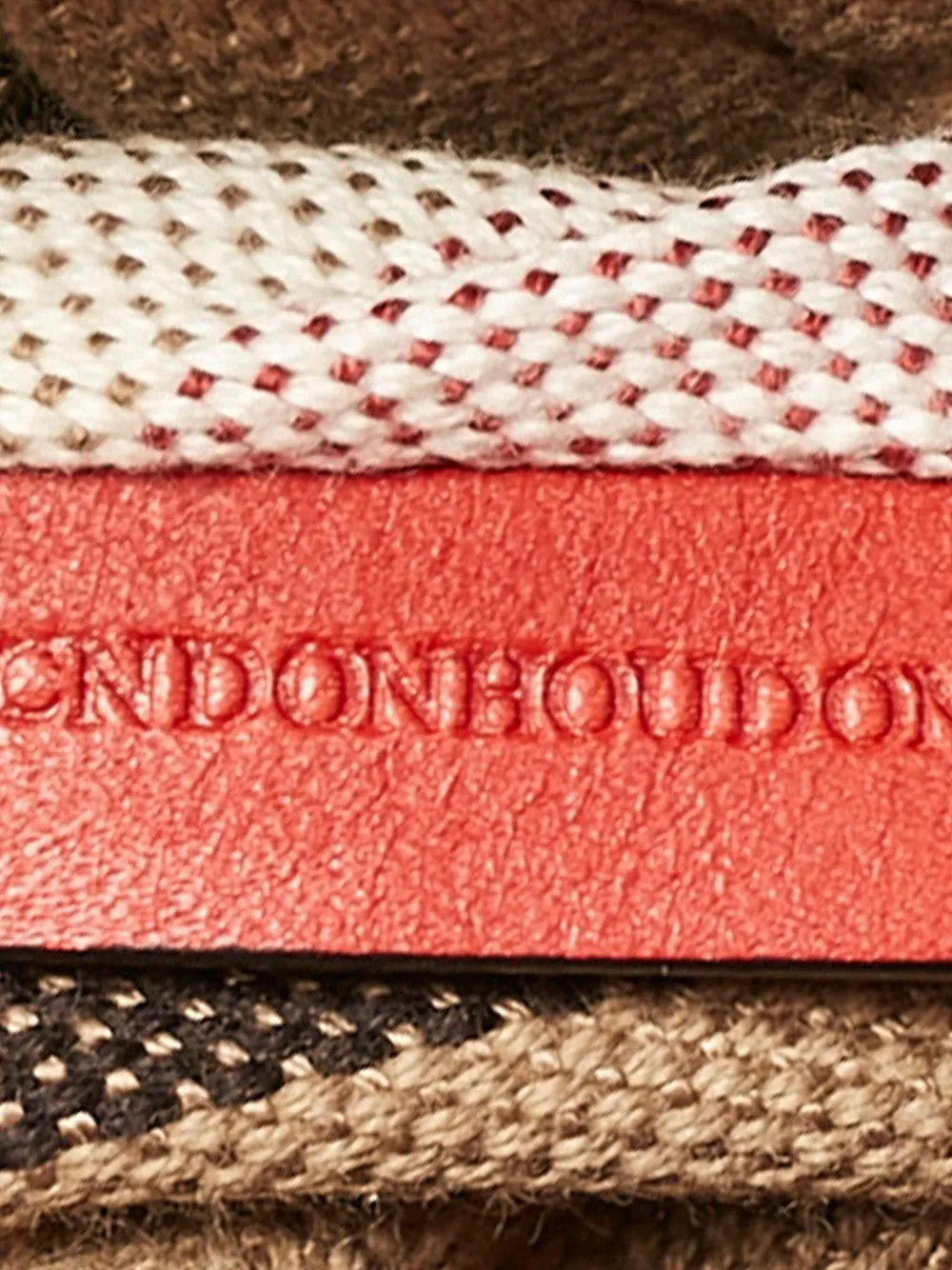 Pre-owned Burberry Maidstone Shoulder Bag In Red