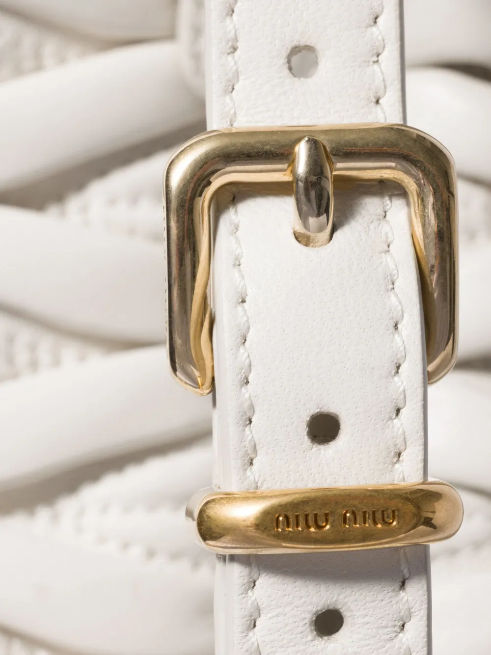 Miu Wander matelassé mini shopper Wit