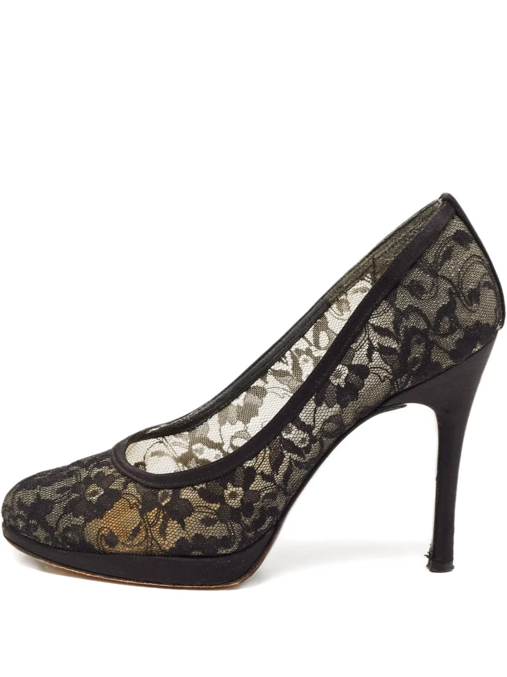 Pre-owned Stuart Weitzman Lace Floral Pumps In Black