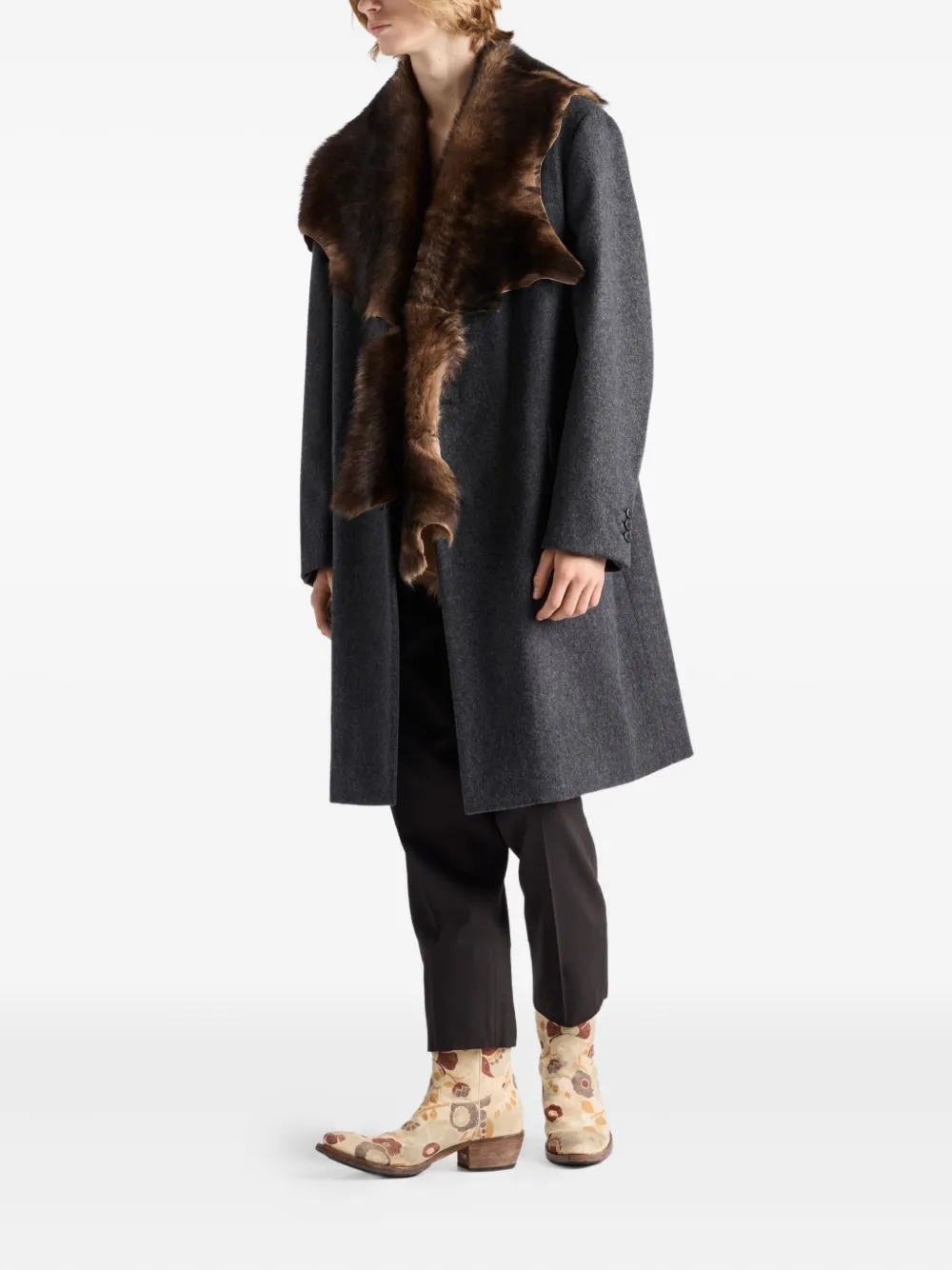 Prada Wollen jas met lammy kraag Grijs