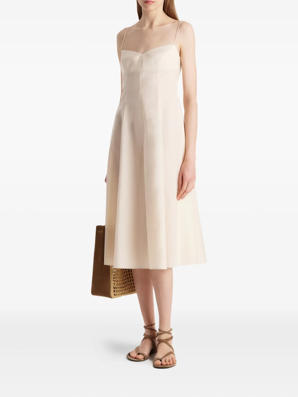 KHAITE Isabella midi-jurk met spaghettibandjes en A-lijn Beige