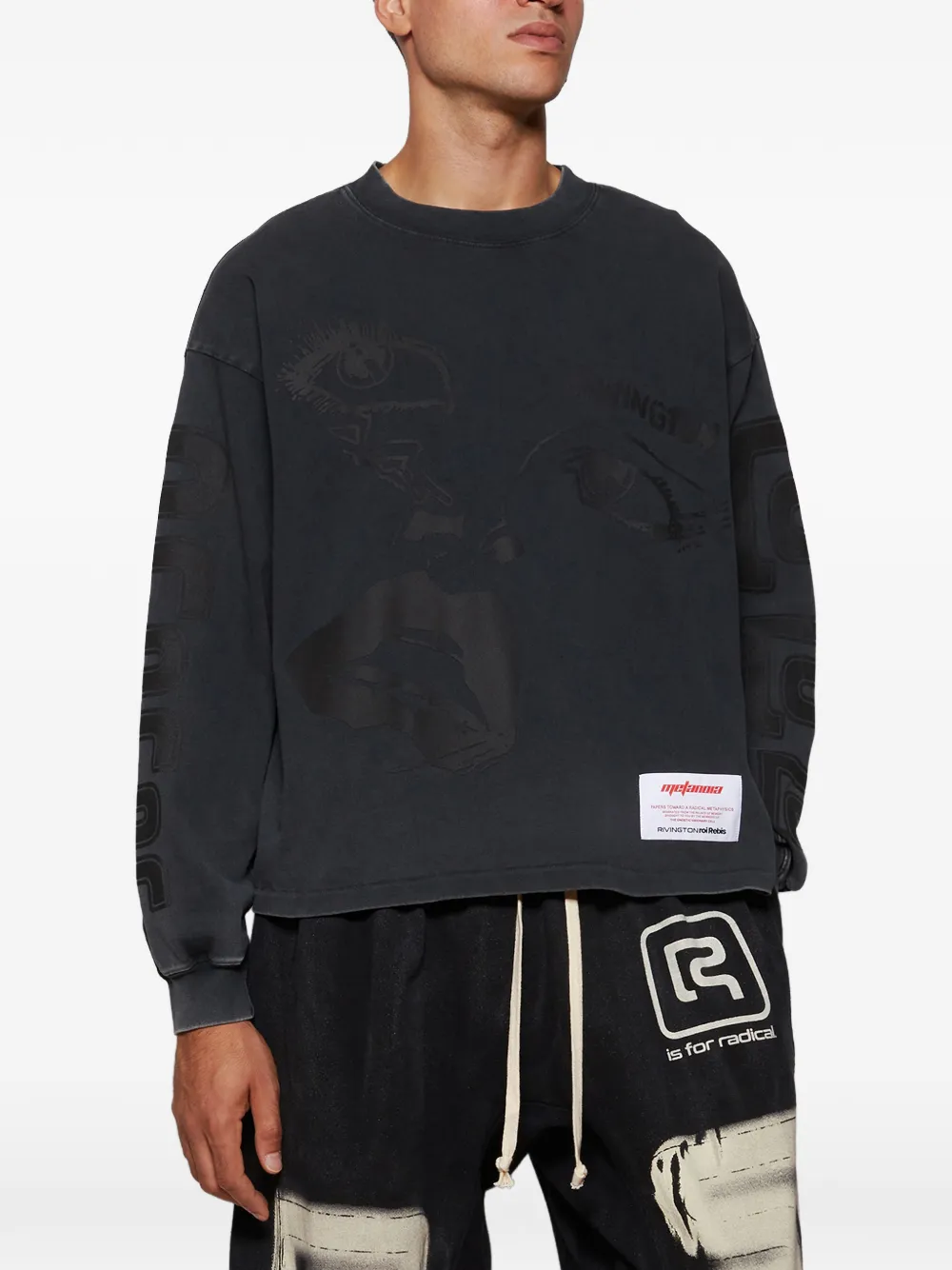 Graphic-Design Long-Sleeved Sweatshirt