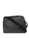 Louis Vuitton Pre-Owned 2017 Dayton MM crossbody bag - Black