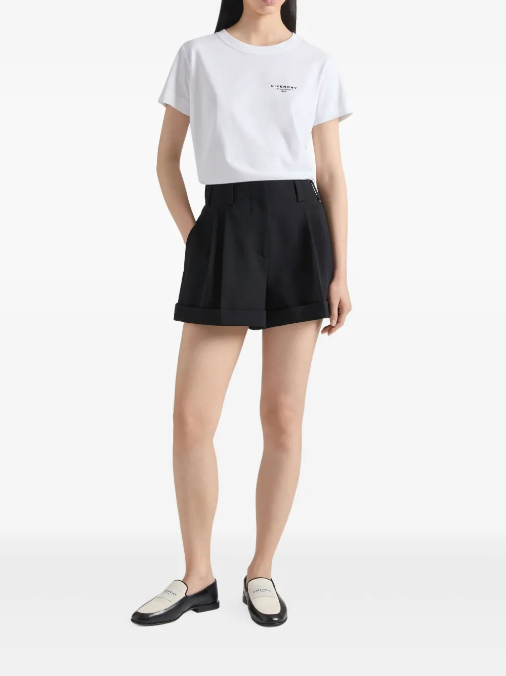 Givenchy Geplooide shorts met cuffs Zwart