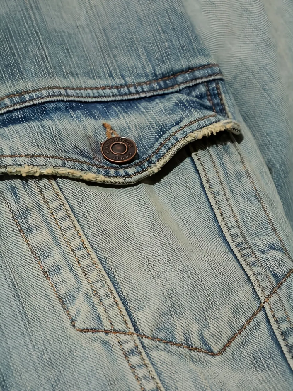 Balenciaga Denim jack met gerafeld detail Blauw