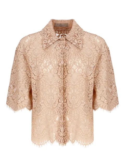 D.Exterior lace-pattern short-sleeved shirt