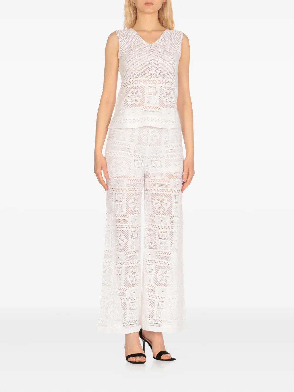 D.Exterior perforated lace top - Wit