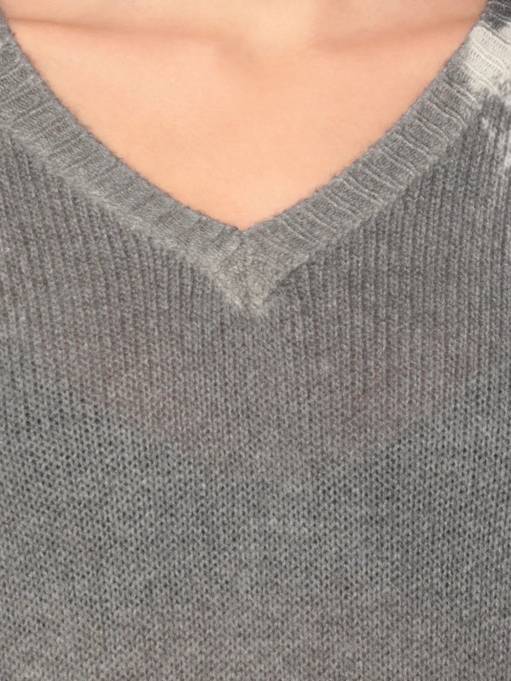Avant Toi V-neck Cashmere Sweater In Gray