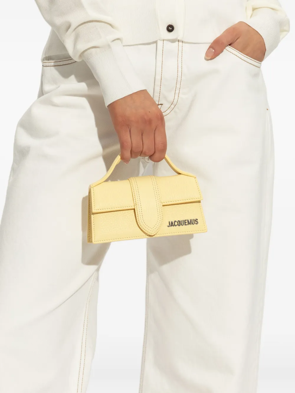 Jacquemus The Bambino kleine crossbodytas Geel