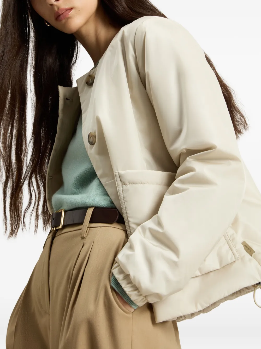 Woolrich Jack met opgestikte zak en knoopsluiting Beige