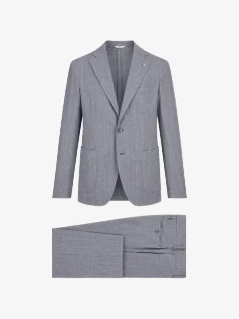 Manuel Ritz traje con botones