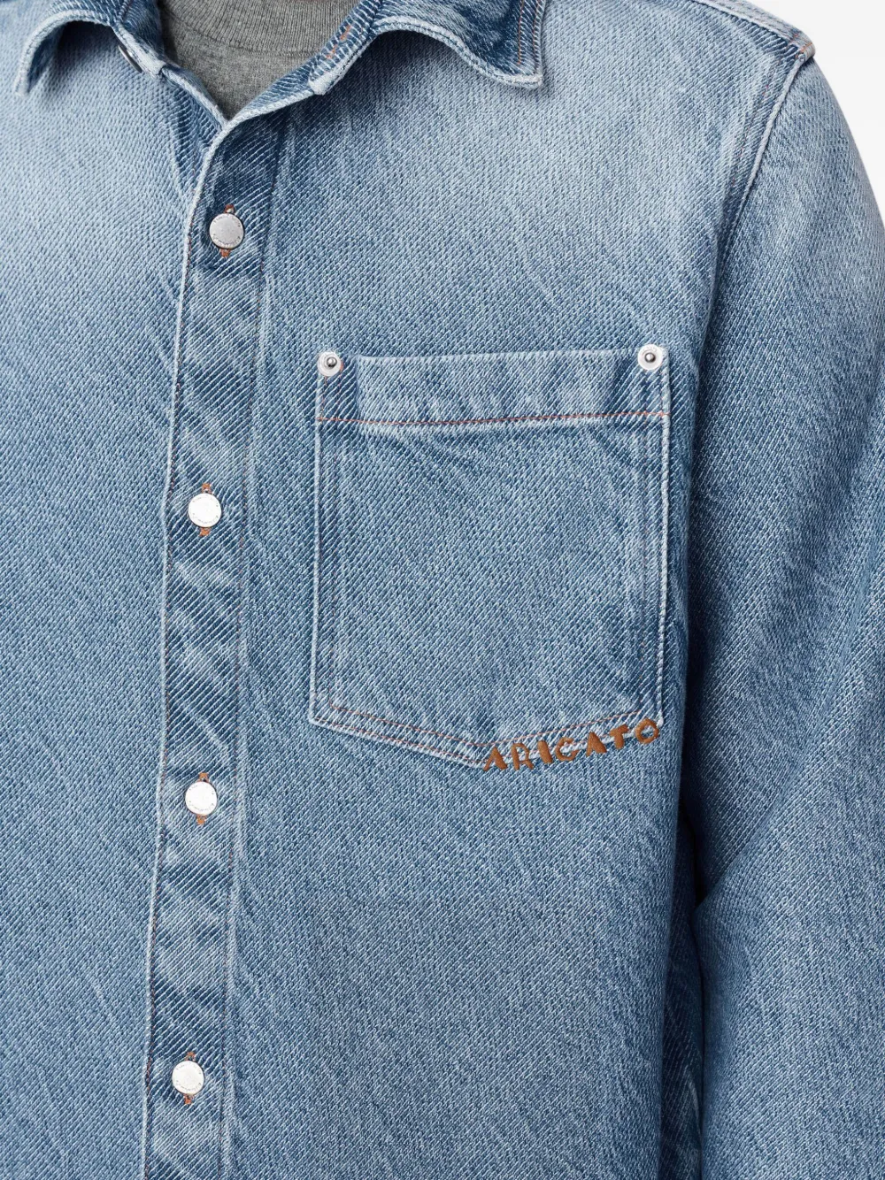 Axel Arigato Denim overhemd met geborduurd logo Blauw