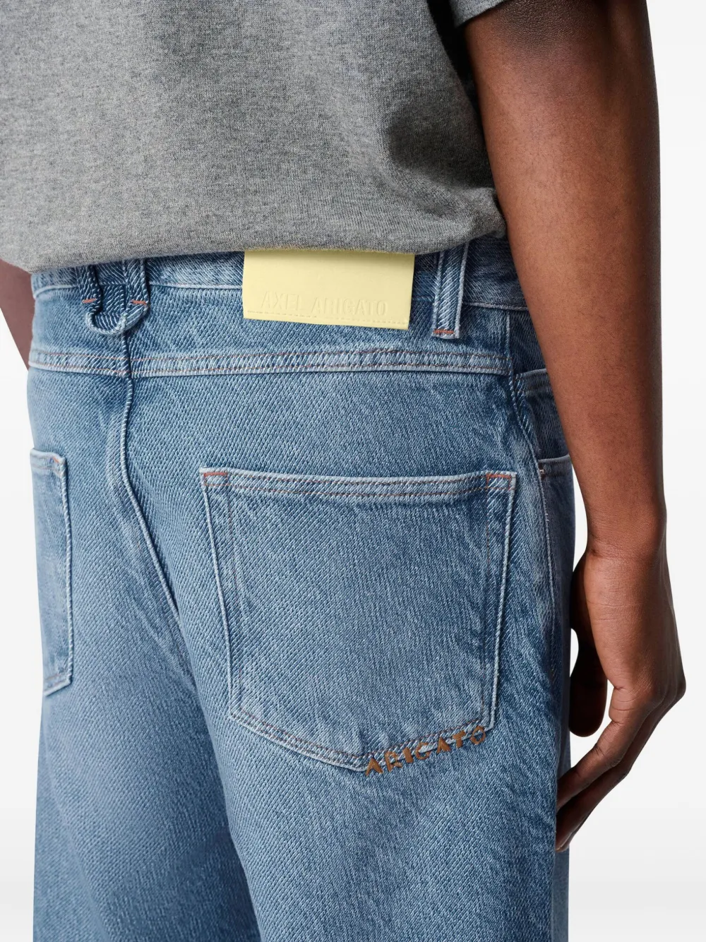 Axel Arigato The Twill jeans met geborduurd logo Blauw