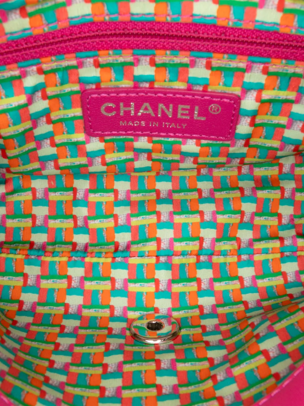 Pre-owned Chanel 2015-2016 Paris Seoul Small Rubber Coco Rain Flap Crossbody Bag In Pink