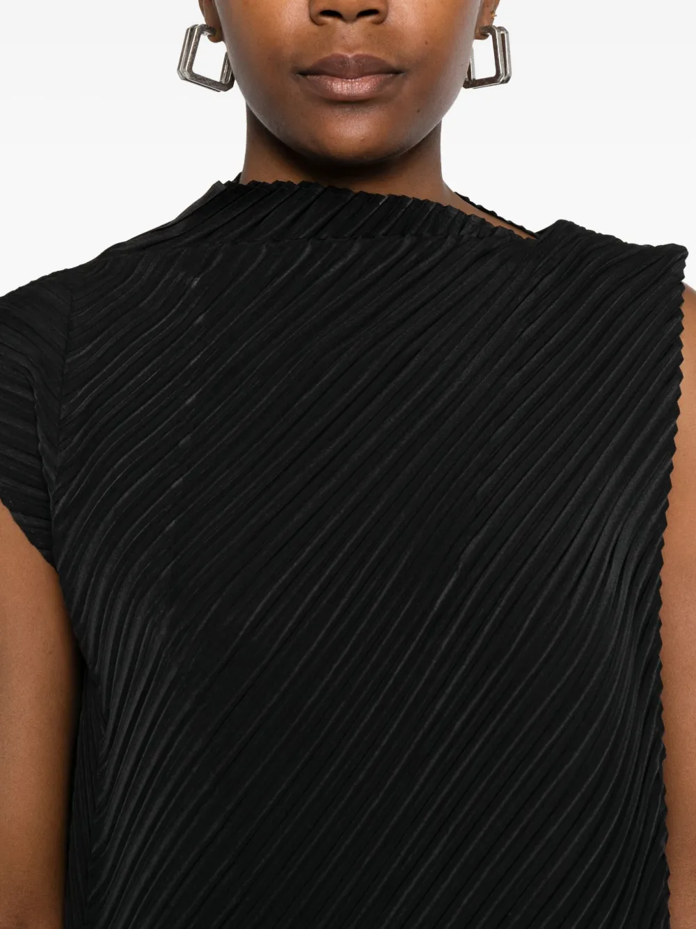 Issey Miyake Pleated Sleeveless Asymmetrical Dress In Black