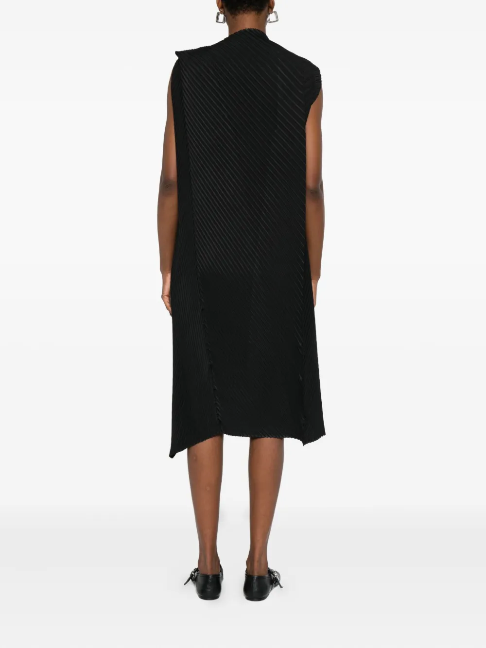 Issey Miyake Pleated Sleeveless Asymmetrical Dress In Black