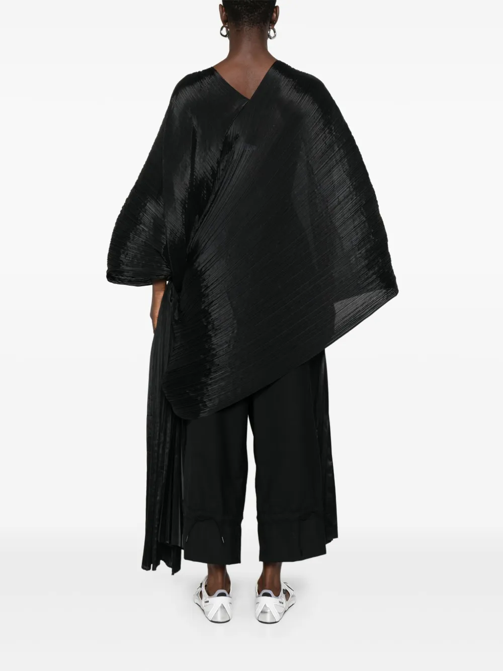 Issey Miyake Asymmetric Pleated Blouse In Black