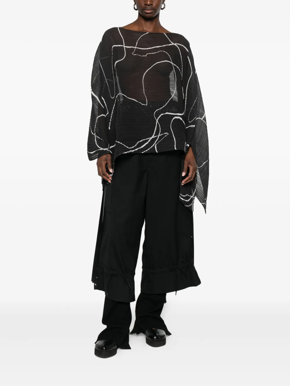 Pleats Please Issey Miyake abstract-pattern blouse | Blouses | Image 2