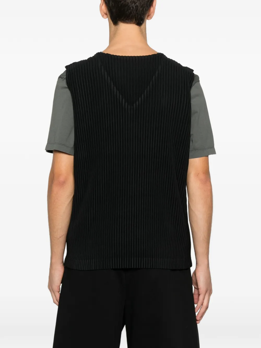 Homme Plissé Issey Miyake Vネック トップ | ブラック | FARFETCH JP