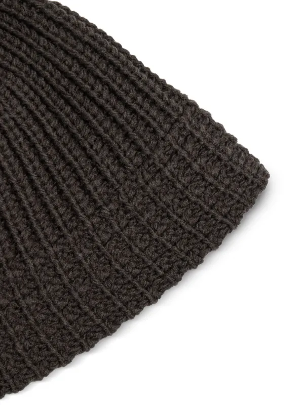 Yohji Yamamoto ribbed-knit Wool Beanie | Grey | FARFETCH display picture 1