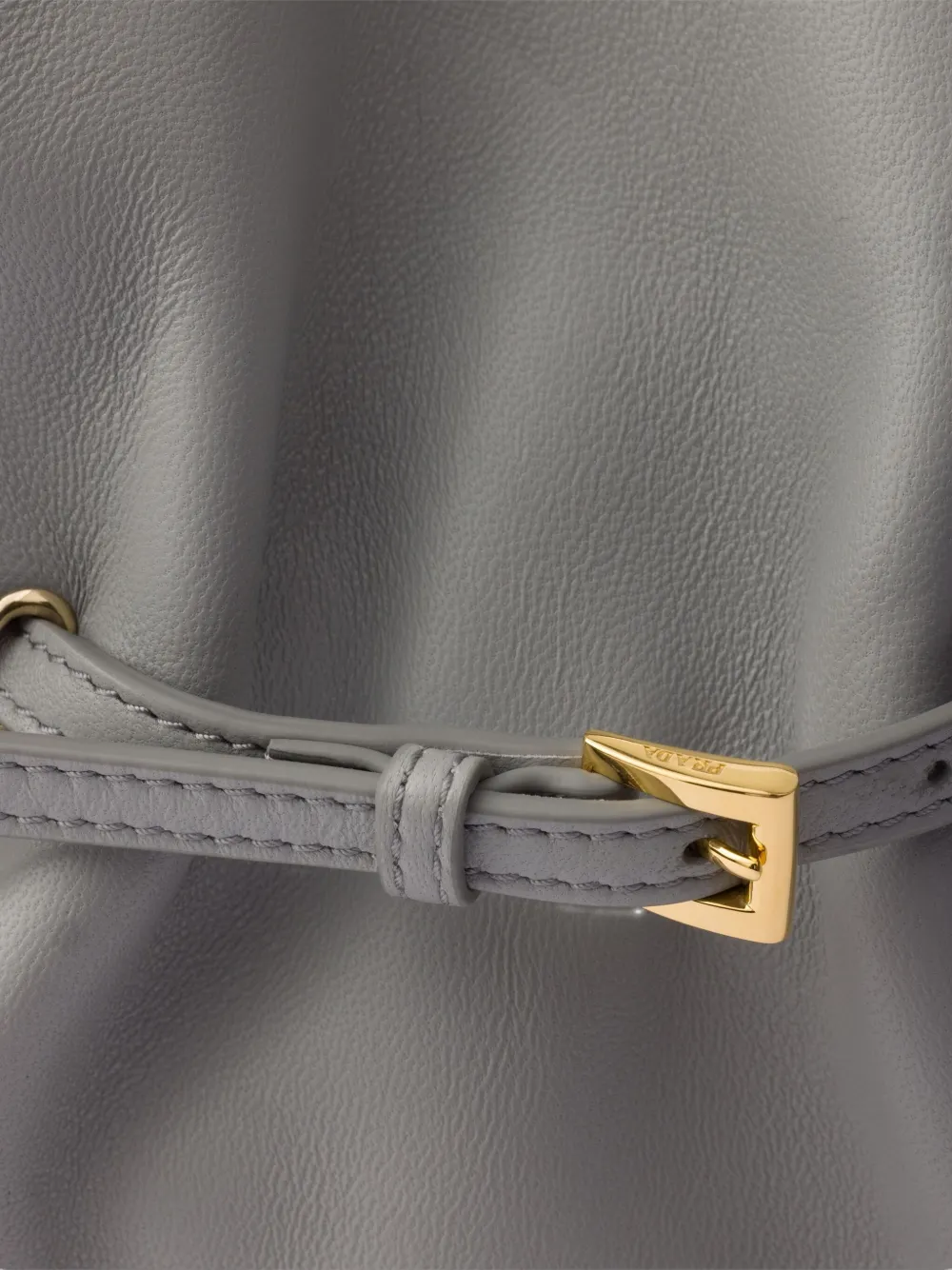 Prada Kleine Dada leren shopper Grijs