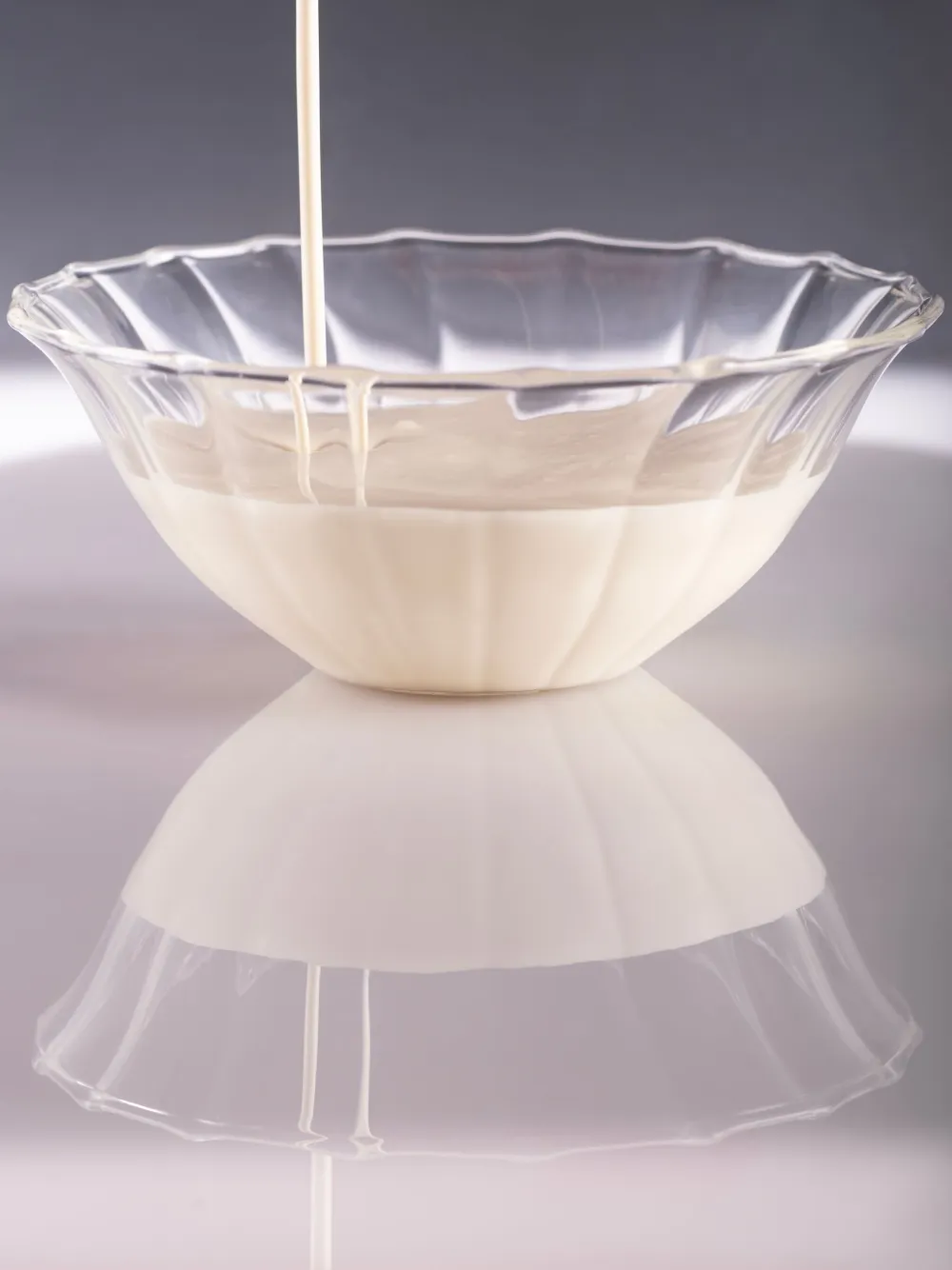 Sophie Lou Jacobsen Le Verre Bonbon Glass Bowl Set In White