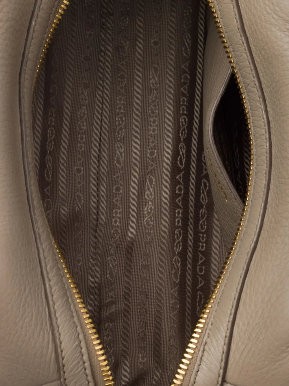 Prada Medium leren shopper Grijs