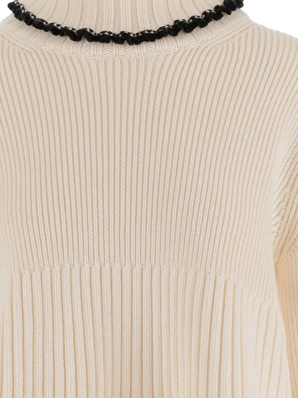 Jil Sander Geribbelde trui met hoge hals en ruches Beige