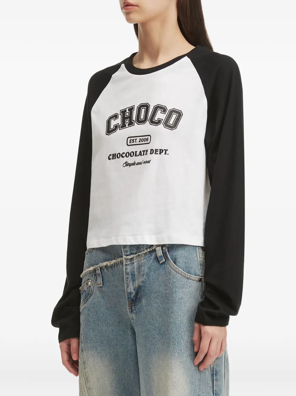 Chocoolate Raglan-sleeve Cropped T-shirt In Black
