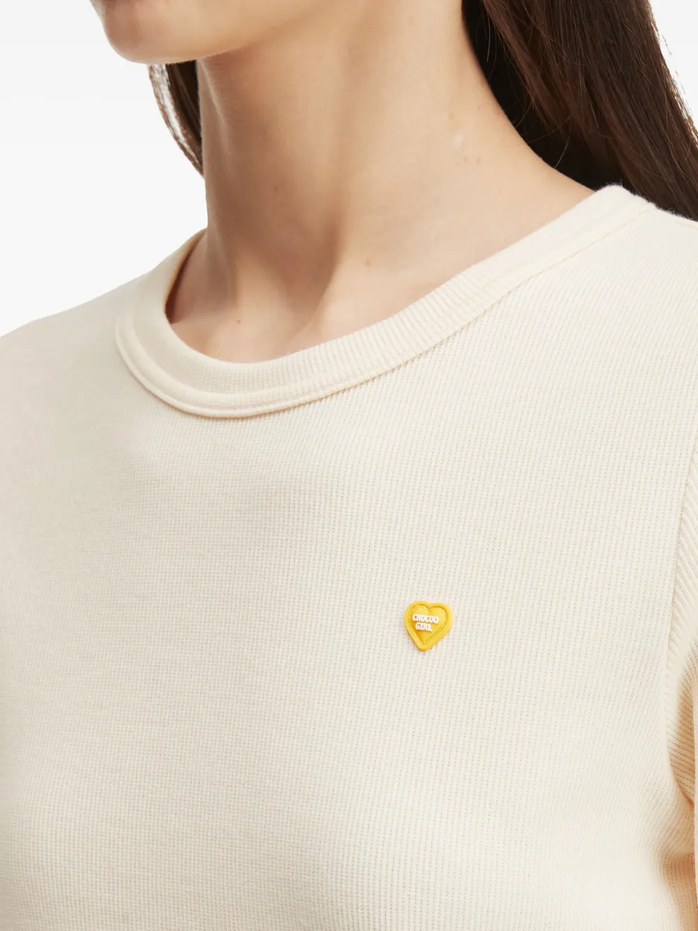 CHOCOOLATE Geribbeld T-shirt verfraaid met hart Beige