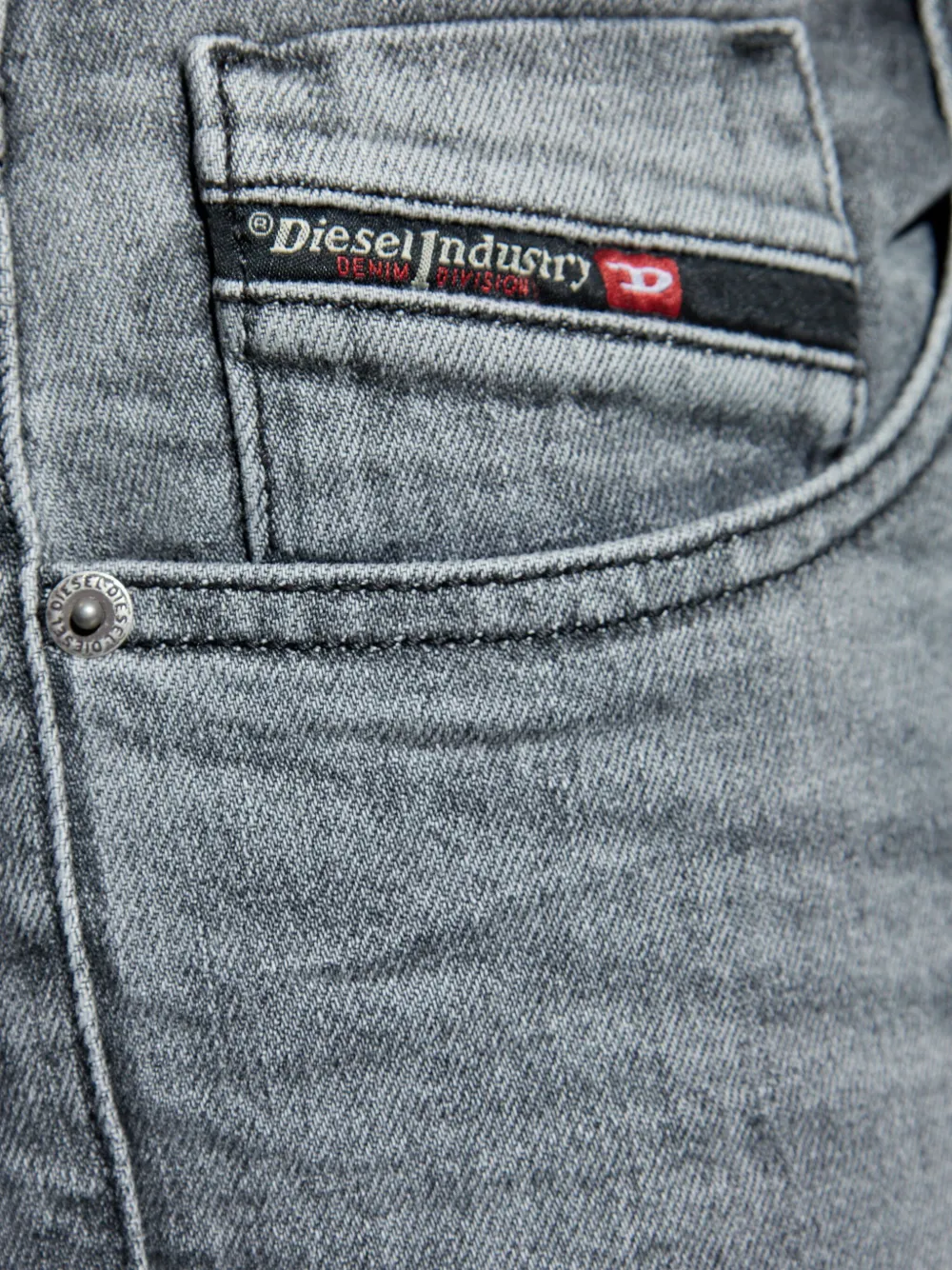 Diesel 2019 D-strukt Faded Jeans In Gray