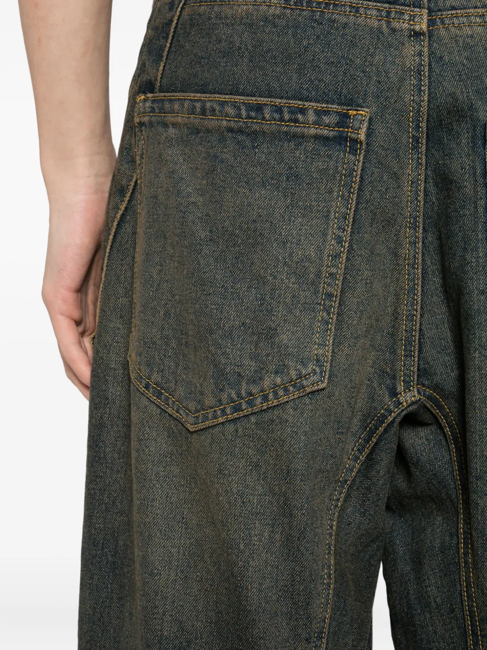 Andersson Bell Twisted Zipped-pockets Jeans In Brown