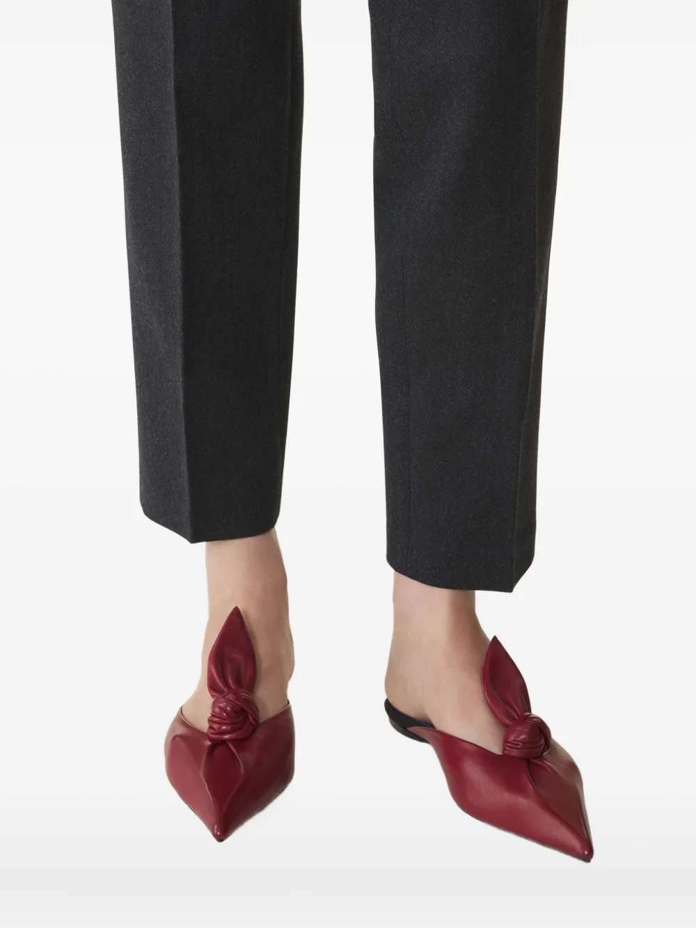 Lanvin Muiltjes met geknoopt detail en puntige neus Rood