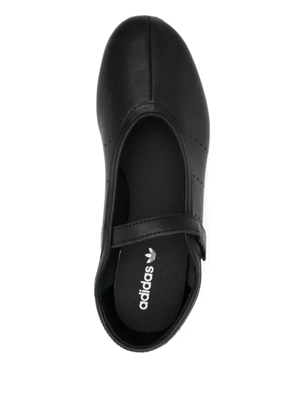 Adidas Stan Smith Lo Pro Sneakers | Black | FARFETCH