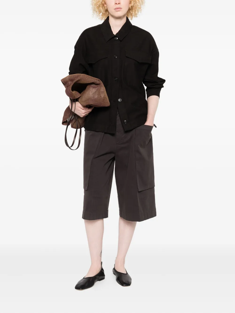 TRUE AVENUE Shorts met cargo zak Bruin
