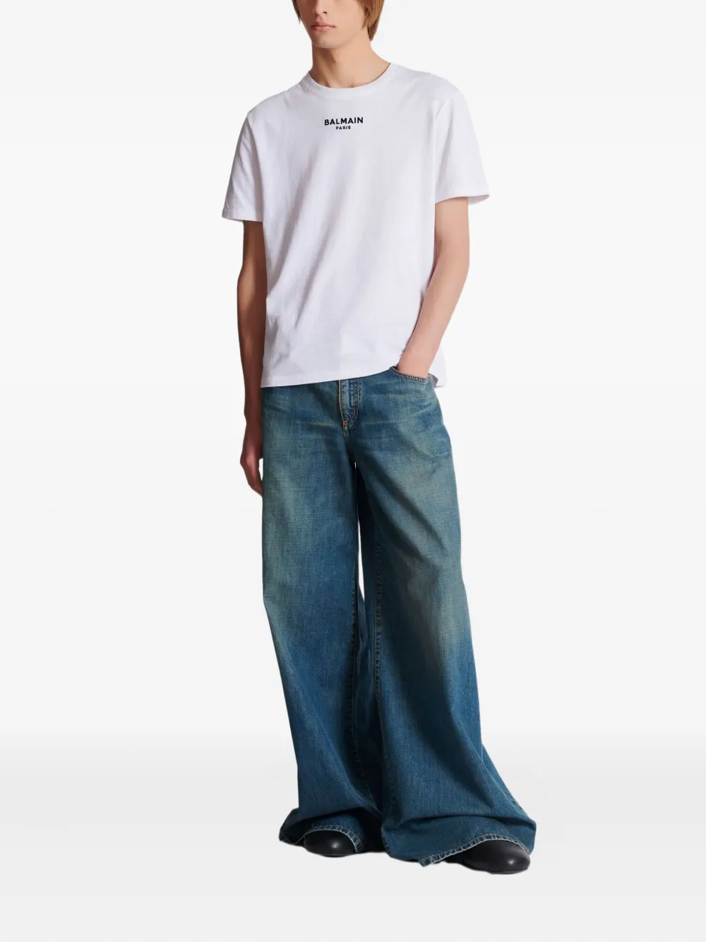 Balmain embroidered-logo T-shirt | T-Shirts | Image 2