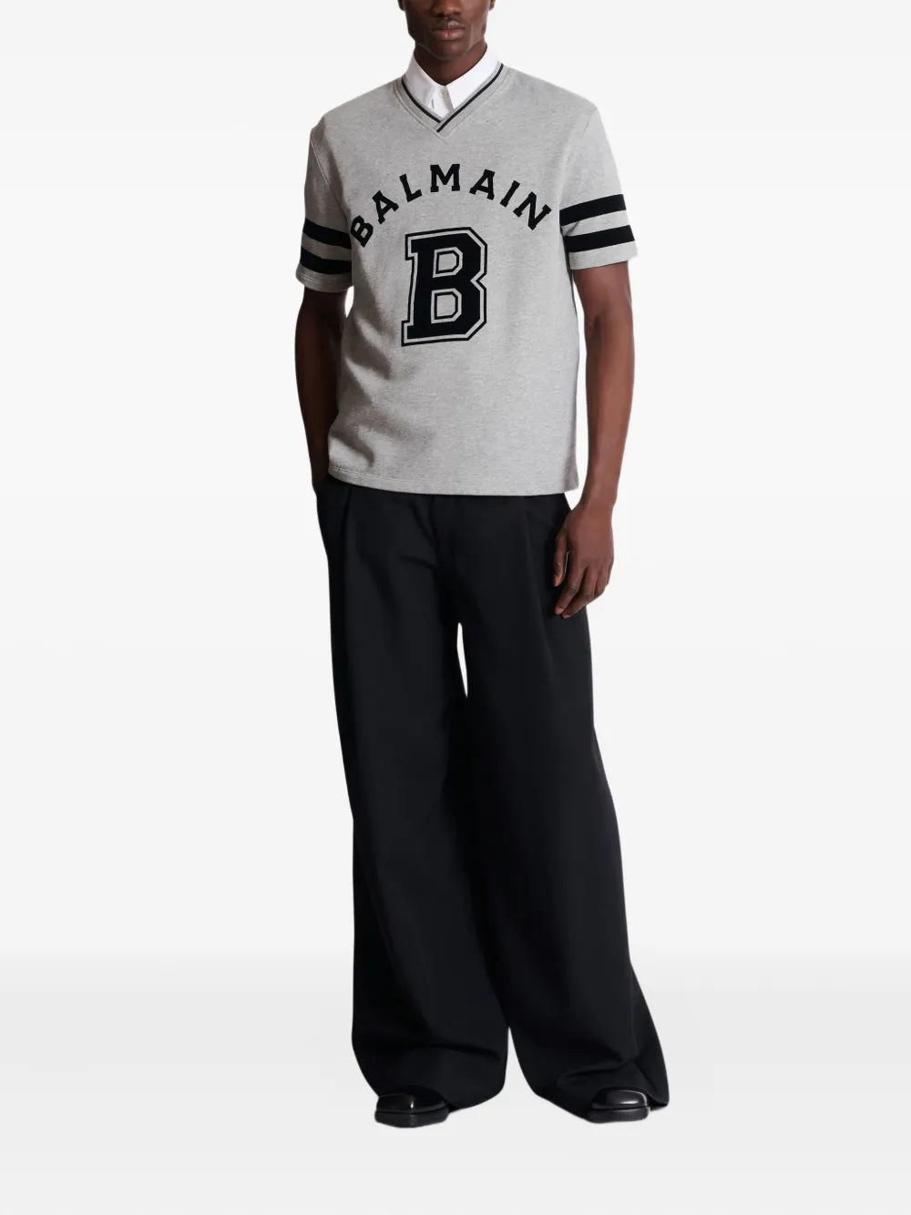 Balmain v-neck logo-print T-shirt | T-Shirts | Image 2
