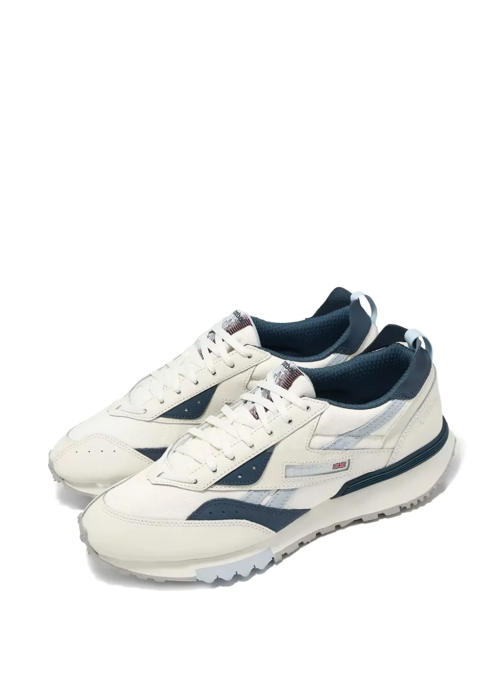 Reebok Lx2200 Rollcage Trainers In Neutral