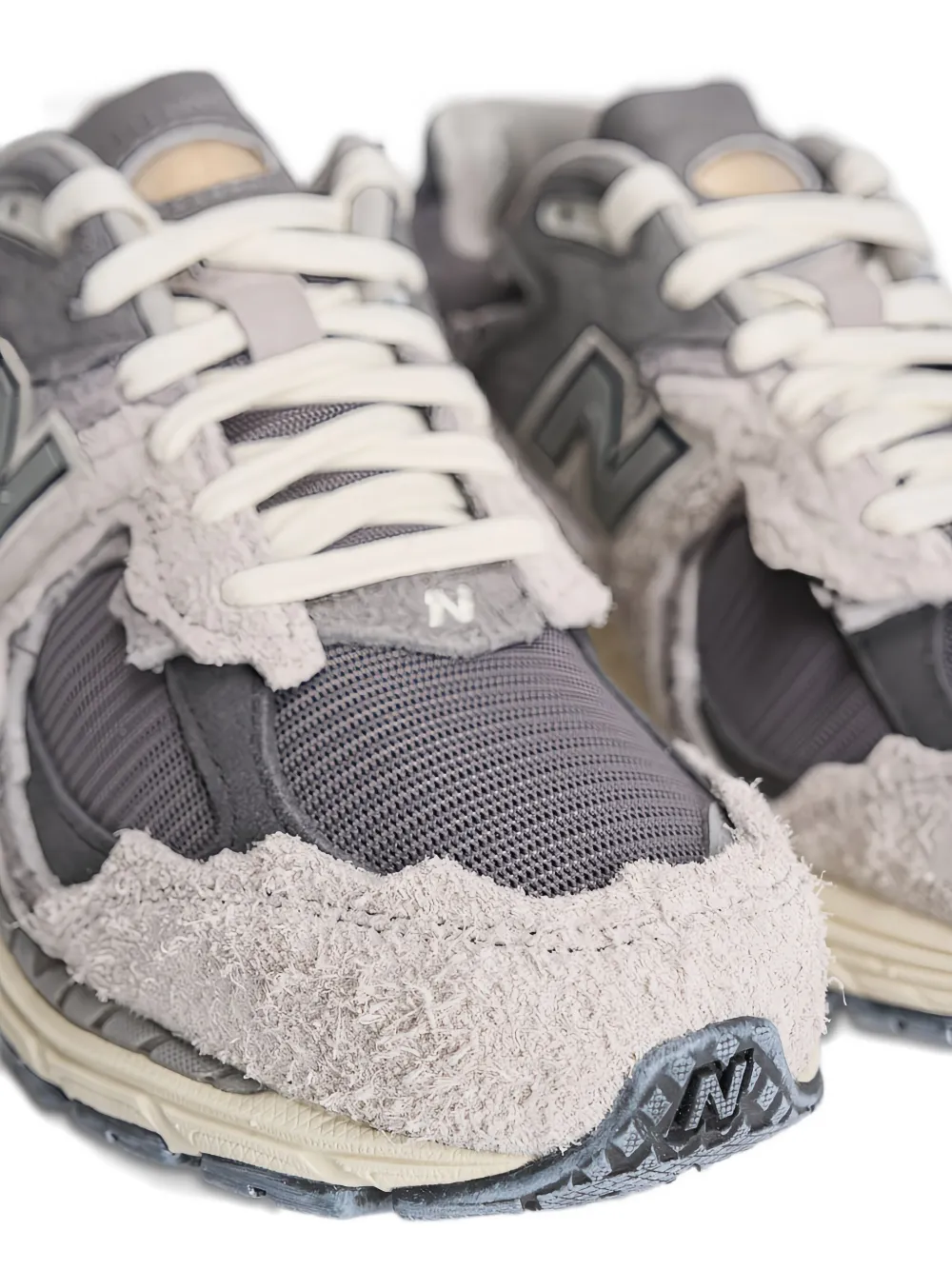 New Balance 2002R sneakers Grey